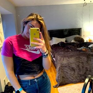 nike cropped t shirt